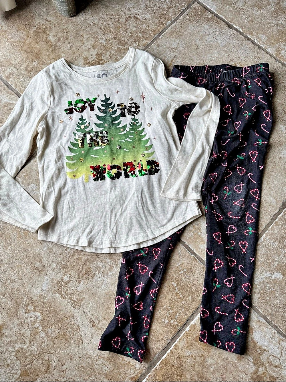 SO, Joy to the World Sequin Christmas Tree Shirt & Candy Cane Leggings, Size Sma